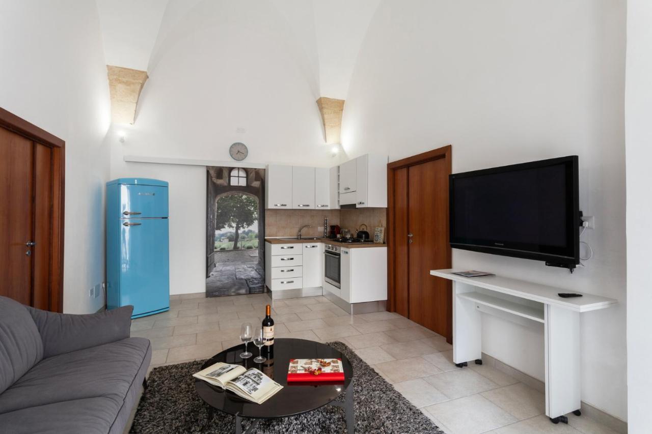 Apartamento La Casa Nel Vico Lecce Exterior foto